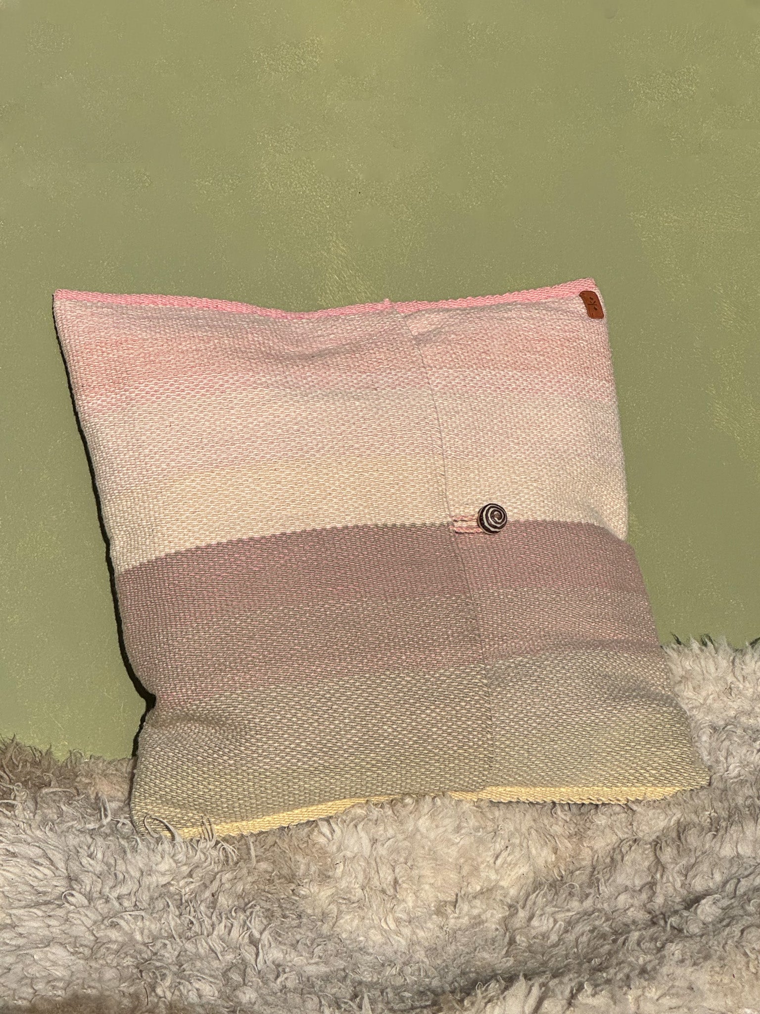 UMA PILLOW · rose #002
