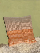 UMA PILLOW    ·    walnut #001