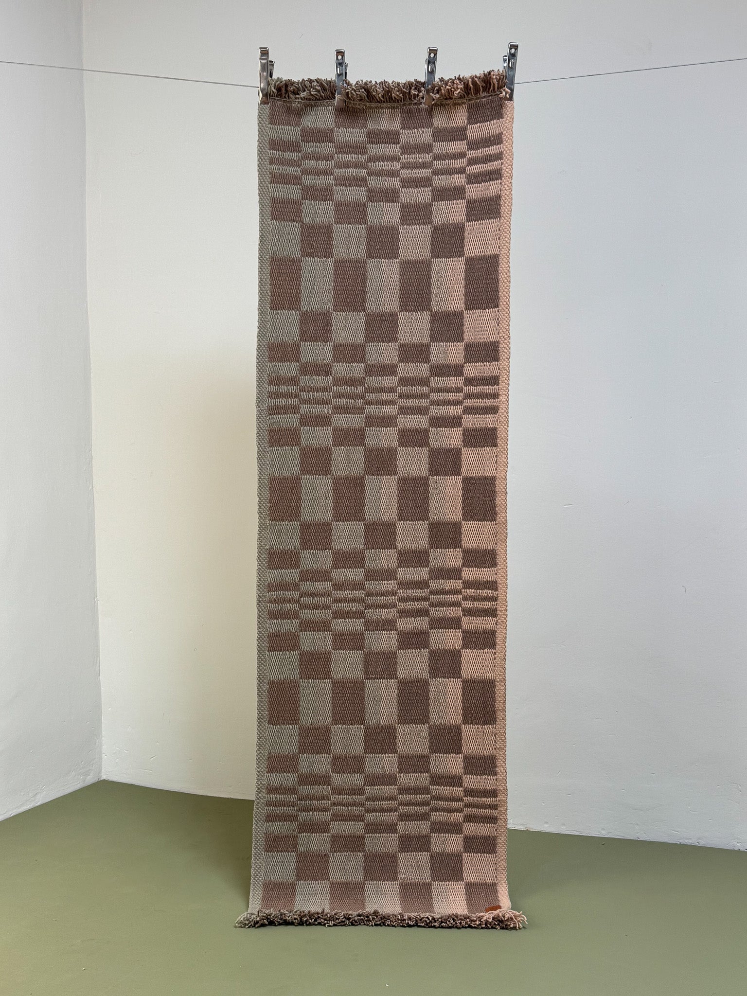 YAPUY RUNNER RUG · walnut